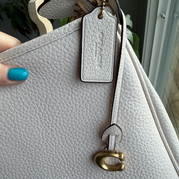 Coach Cary Shoulder (Large) CC435 in Chalk - Picture 6 of 11